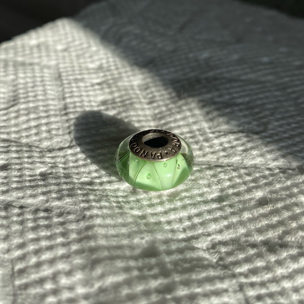 Glass pandora bead